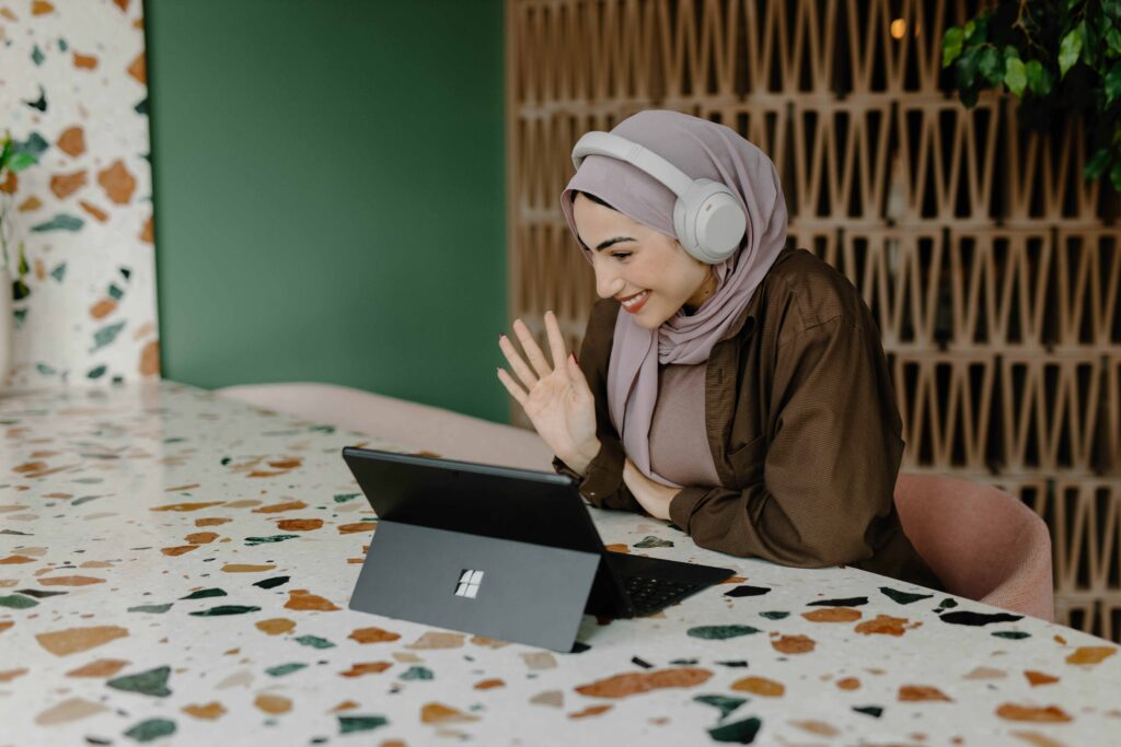 Employé en télétravail pour un centre d'appel